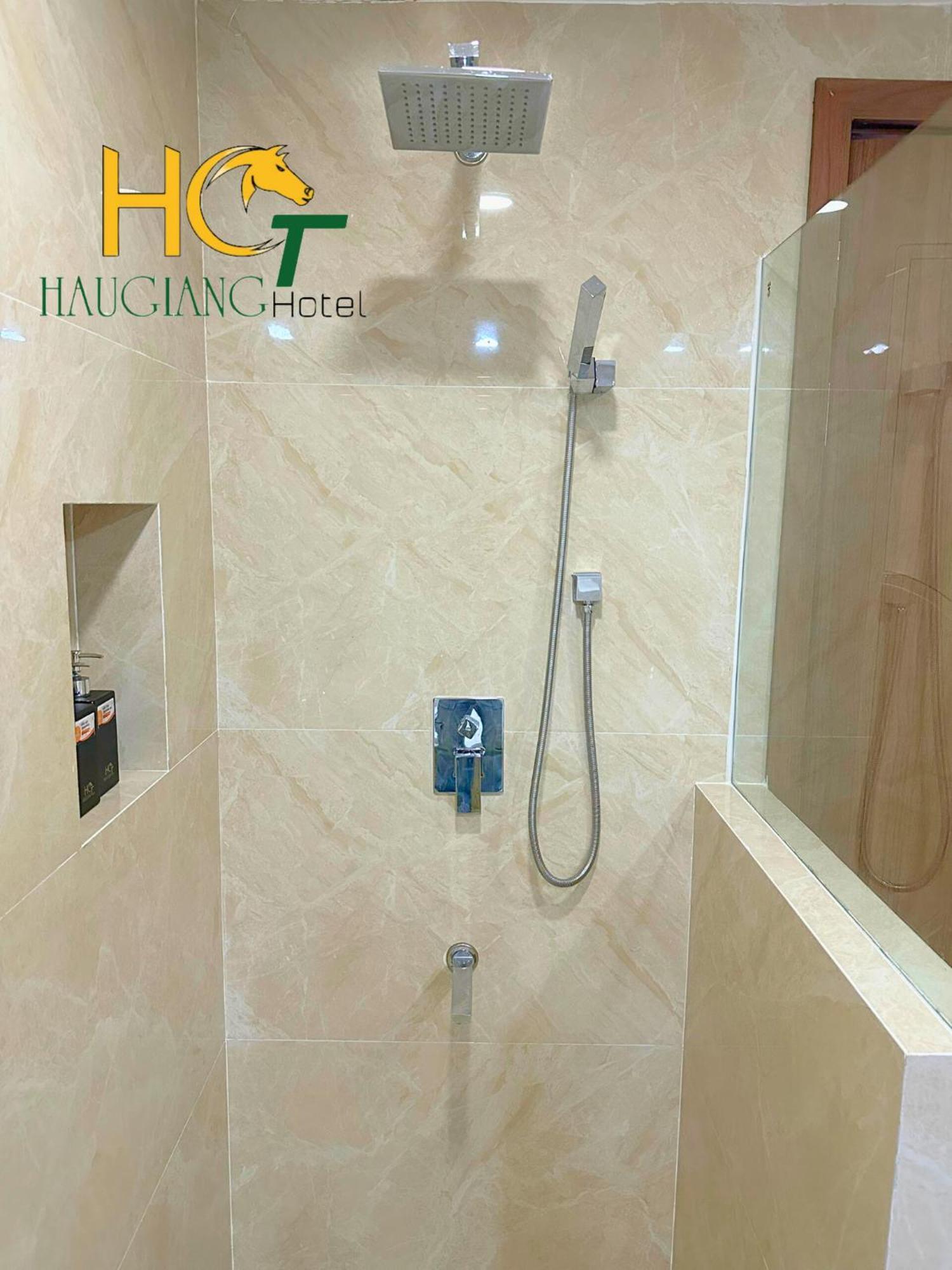 Khach San Hau Giang Otel Vi Thanh Dış mekan fotoğraf