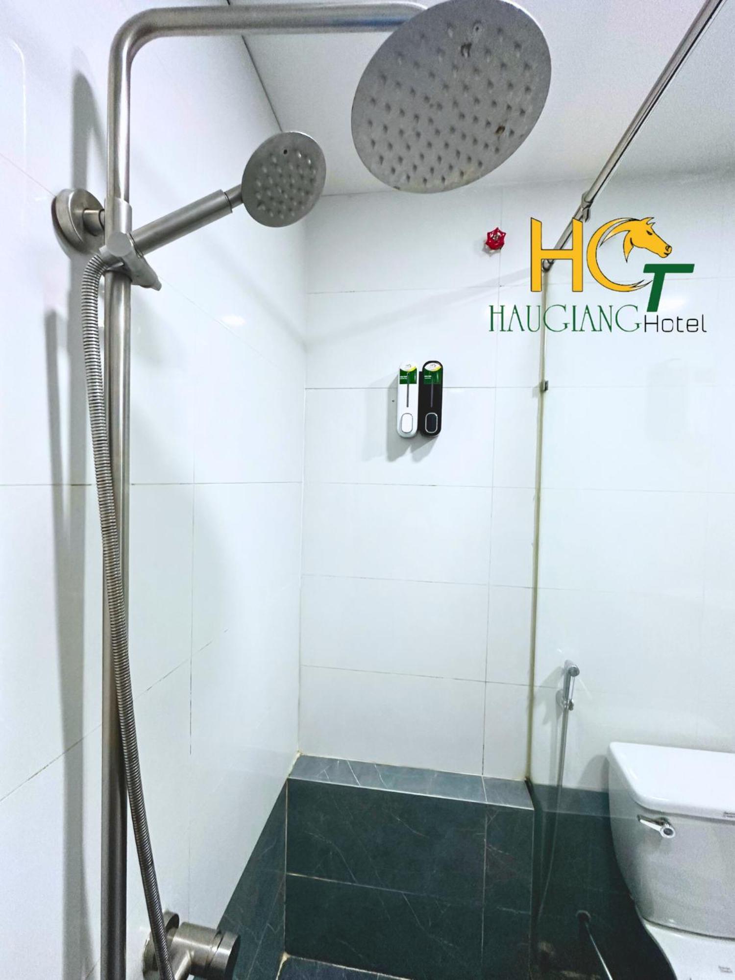 Khach San Hau Giang Otel Vi Thanh Dış mekan fotoğraf